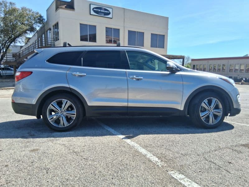 2016 Hyundai Santa Fe SE Sport Utility 4D, photo 1 of 35