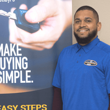 Brandon Simon, Internet Manager in training at Auto Select